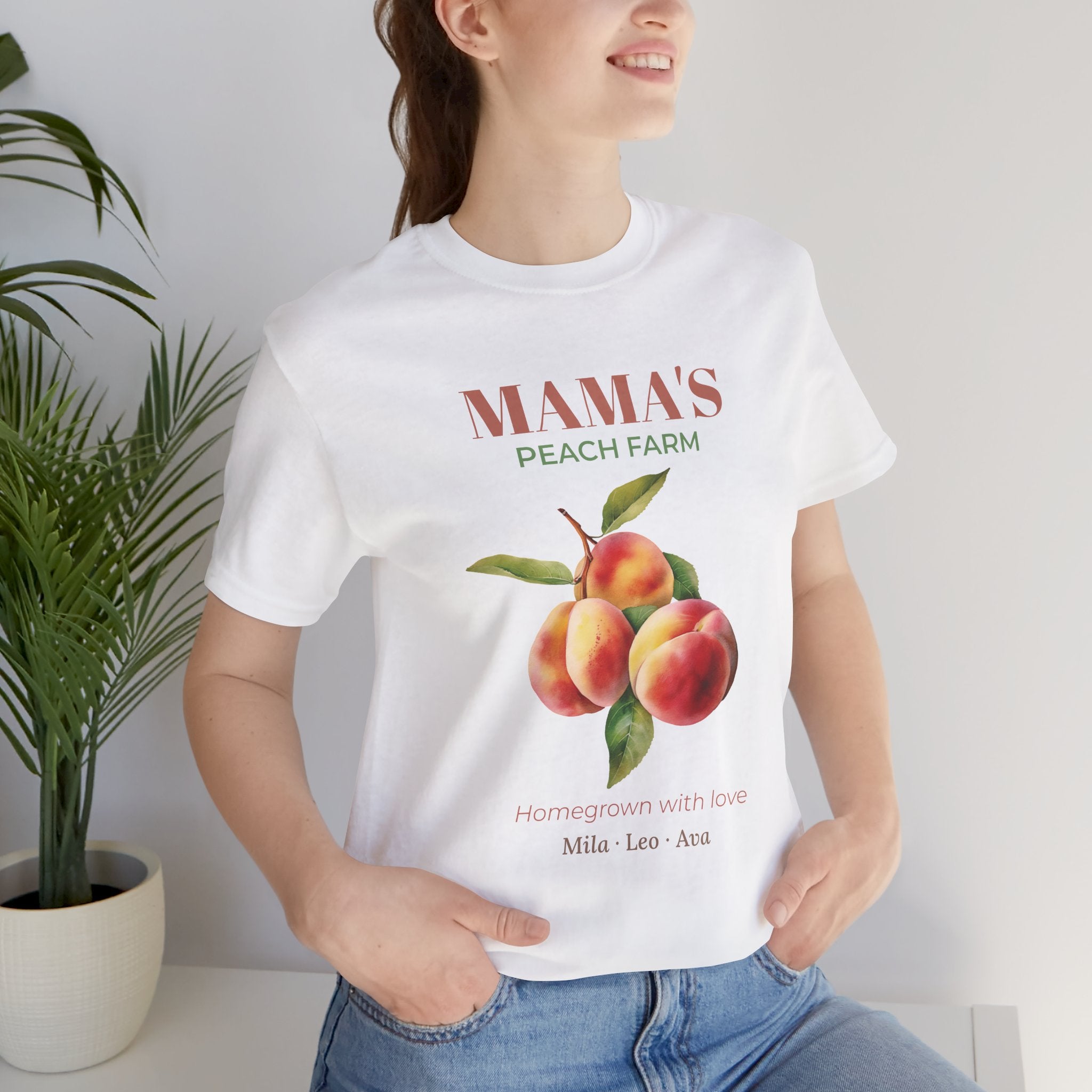 Close-up of the Mama's Peach Farm peach print design